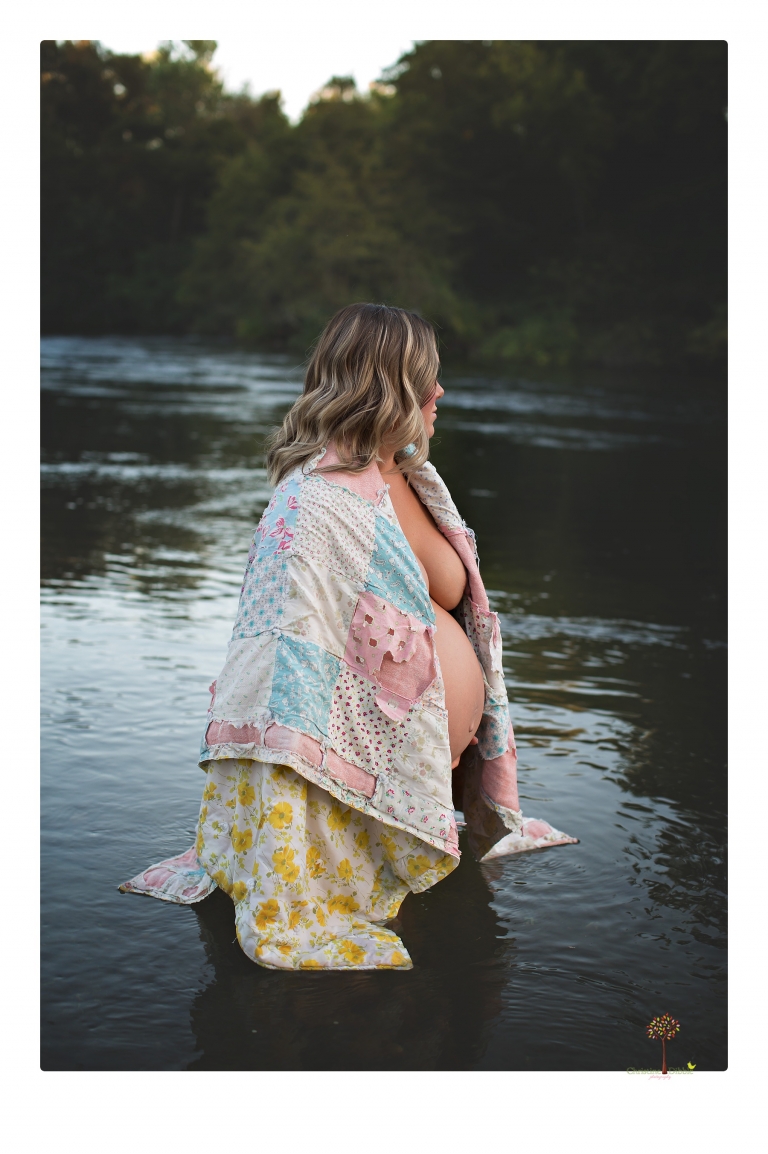 Sonora maternity photographer Christine Dibble Photography takes unique maternity portraits in the river at Knights Ferry of a family and mother of three.