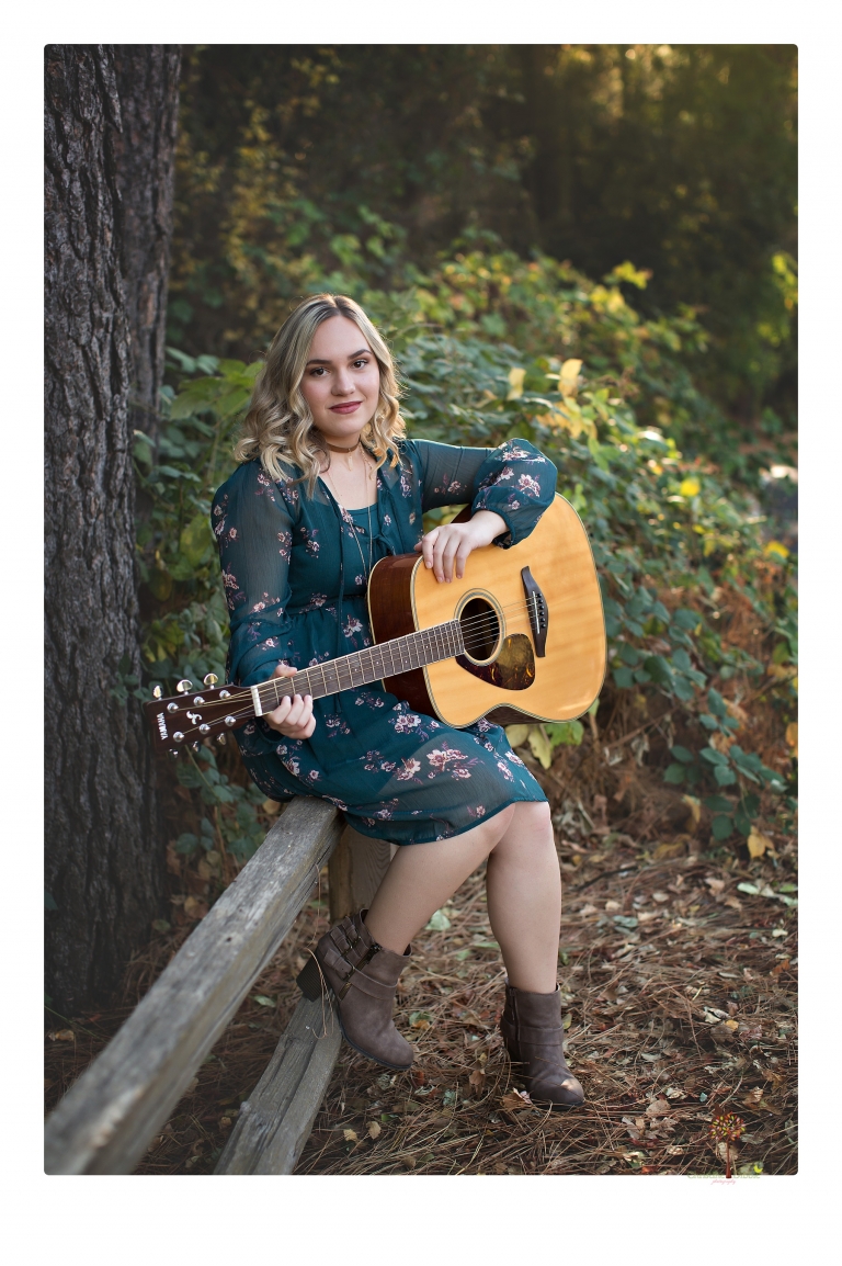Sonora Senior Portrait photographer Christine Dibble Photography takes Sonora High School senior portraits of a guitarist in Columbia.
