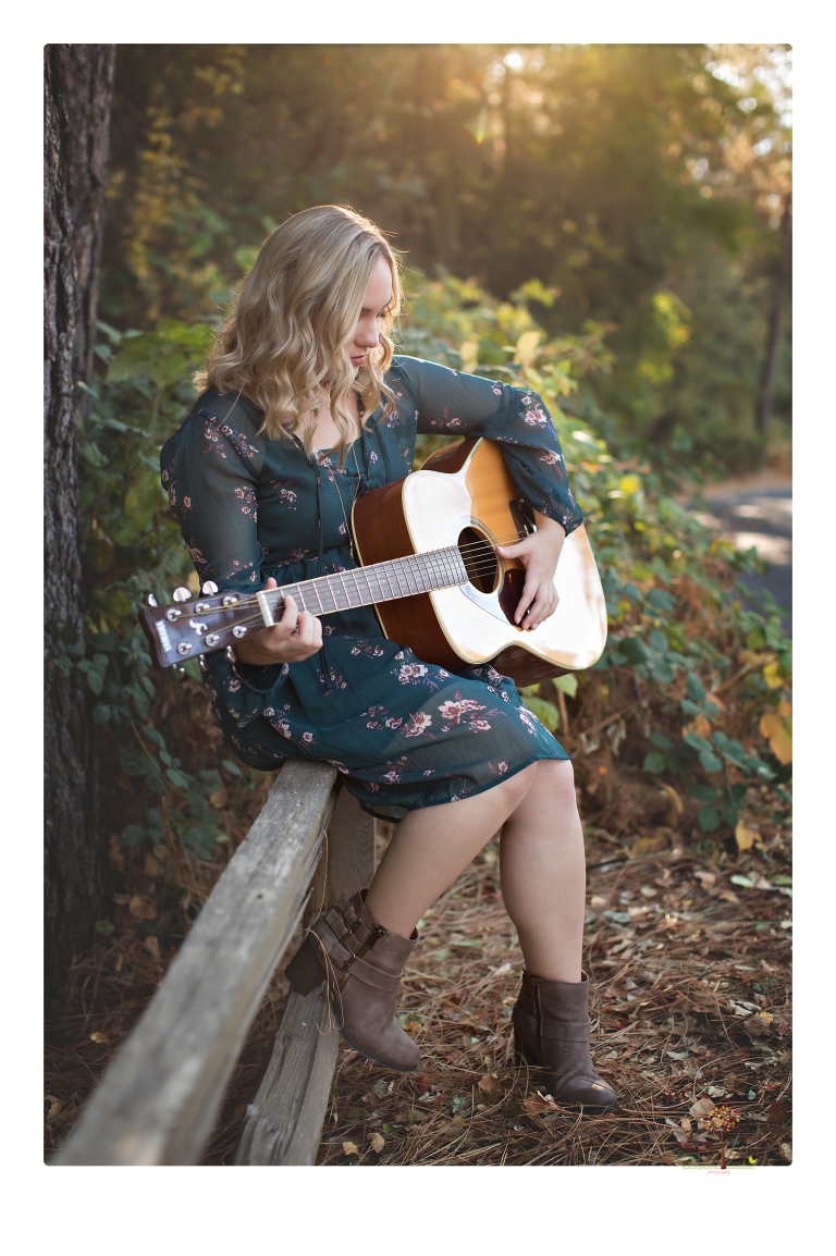 Sonora Senior Portrait photographer Christine Dibble Photography takes Sonora High School senior portraits of a guitarist in Columbia.