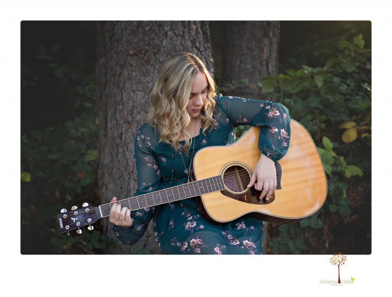 Sonora Senior Portrait photographer Christine Dibble Photography takes Sonora High School senior portraits of a guitarist in Columbia.