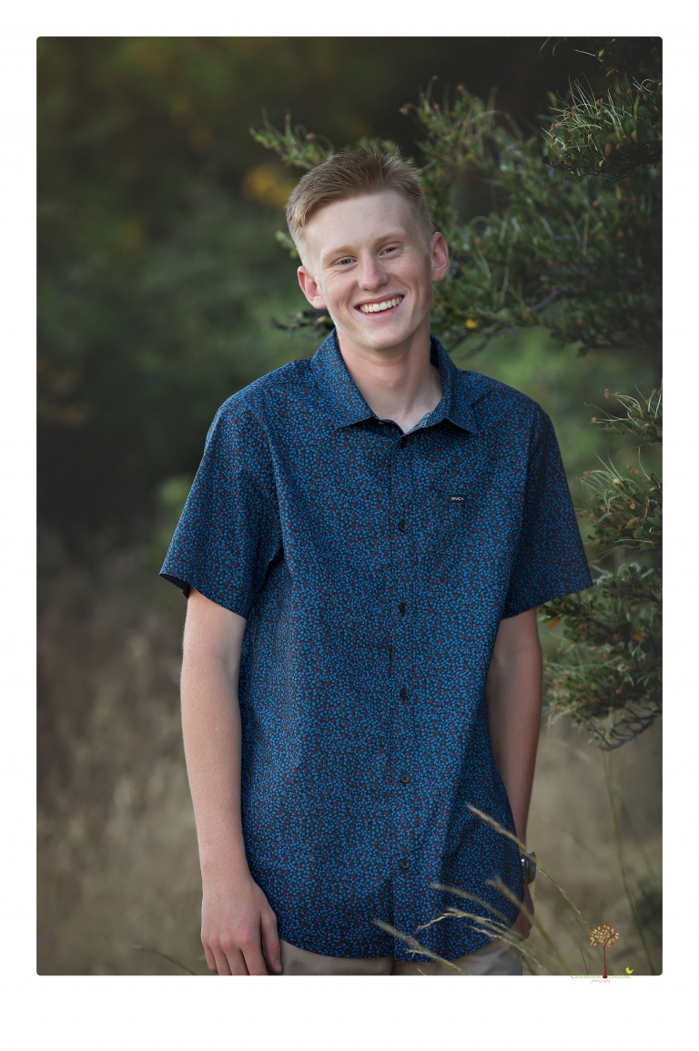 Sonora senior portrait photographer Christine Dibble Photography takes senior portraits of a Summerville High golfer at Little Sweden and Phoenix Lake Country Club.